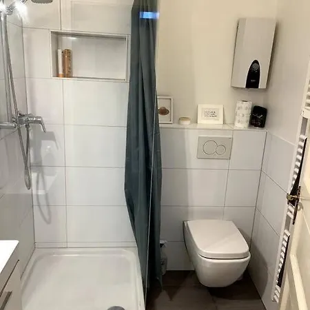 Apartamento Schone Altbauwohnung Im Zentrum Colonia