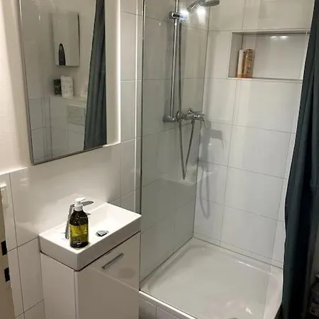 Schone Altbauwohnung Im Zentrum